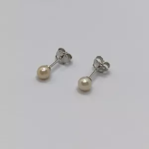 ARMONIE GIOIELLI ORECCHINI CON PERLA BIANCA E ORO BIANCO 18Kt P.4-4,5 mm (0491) - Foto 1 di 11