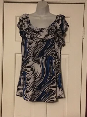 Tops de mujer Milano talla 1X fuera del hombro con volantes manga corta  Foto 1 de 4