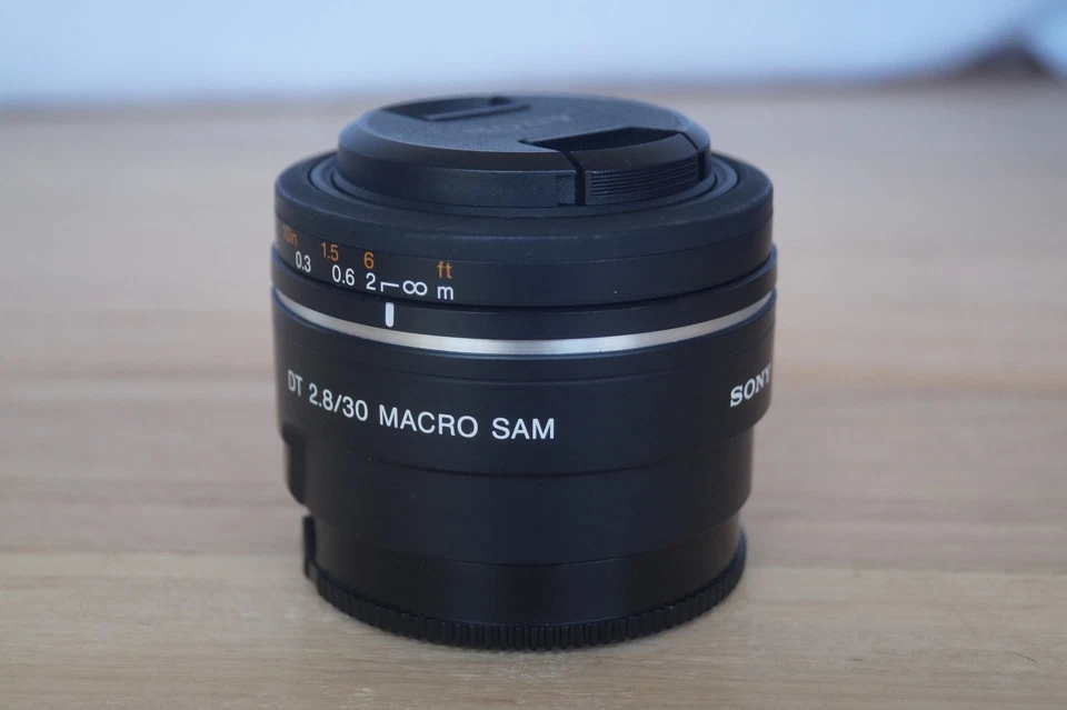 Объектив Sony DT 30 мм f/2.8 Macro SAM SAL30M28 A-Mount APS-C автофокус чистый протестирован - Изображение 1 из 4