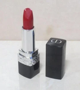 LÁPIZ LABIAL CHRISTIAN DIOR ROUGE DIOR - TONO 999 - 0,12 OZ - Imagen 1 de 2