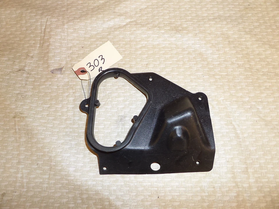 Polaris - 2005 Fusion 900 - Tie Rod Cover Right - 5435135 - Imagem 1 de 1