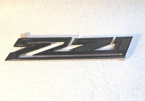 2019-2025 Chevrolet Silverado 1500 Z71 Fender Emblem New Oem. (in Gloss Black) - Picture 1 of 13