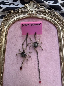 Betsey Johnson Vintage Hematite Crystal Blood Drop Spider Mismatch Earrings RARE - Picture 1 of 5