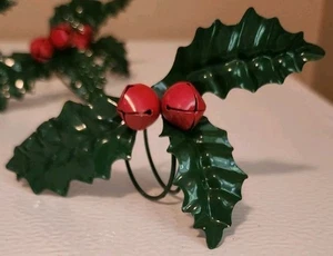 Set Of 8 Vintage Metal Christmas Holly With Berry Jingle Bell Napkin Rings - Picture 1 of 4