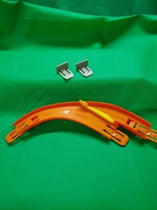 3 x Hot Wheels Ultimate Garage Shark Parts - Orange Diverter + 2 Floor Stopper - Bild 1 von 6