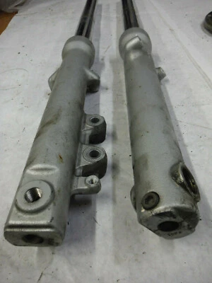 2004 04 Suzuki motocicleta GZ250 GZ 250 MERODEADOR DELANTERO FORX PAR O483-4 Foto 1 de 4