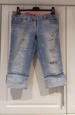 JUST REDUCEDsze10 expensiveRIVER ISLAND 3/4 length distressed ripped denim jeans - Image 1 of 4
