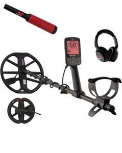 MINELAB EQUINOX 900 Metal Detector + Free Pro Find 40 Pointer - Picture 1 of 5