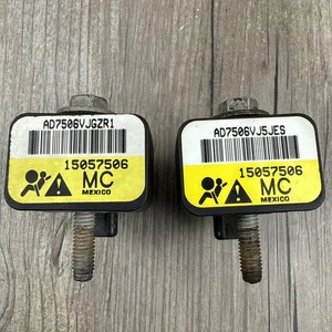 CHEVY TAHOE SILVERADO YUKON ESCALADE FRONT SENSOR OEM 15057506 PAIR - Picture 1 of 8