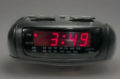 Reloj Despertador Radio AM/FM Marca Electro - Modelo 4380 Negro Probado y Funcionando Foto 1 de 4