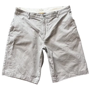 Dockers mens Size 34 Gray flat front Chino shorts Phone Pocket Preowned - Picture 1 of 11