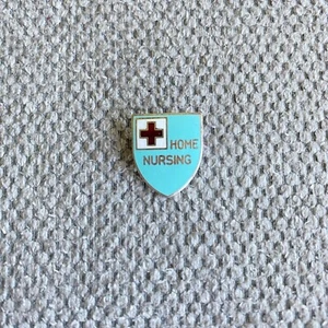 Vintage American Red Cross Pinback Home Nursing Enamel Lapel Pin - Bild 1 von 6