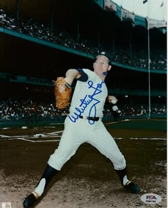 WHITEY FORD NEW YORK YANKEES SIGNED 8 X 10 PHOTO w PSA COA - Picture 1 of 1