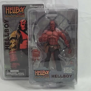Hellboy Movie Deluxe Action Figure Ron Pearlman Moc Gentle Giant 2007 Rare NIP - Picture 1 of 8