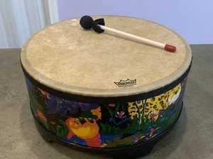 REMO Tamburo da raccolta per bambini a percussione foresta pluviale con una mazza 8" x 16" - Foto 1 di 7