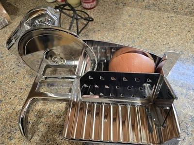 Cortadora de alimentos eléctrica Rival modelo 1101E-2 probada funciona acabado cromado hoja de 6 1/2" Foto 1 de 4