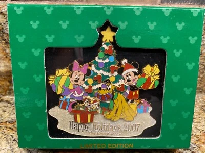 Prendedor Disney Happy Holidays 2007 PIN JUMBO LE 500 - Mickey Minnie Pluto Chip Dale Foto 1 de 4