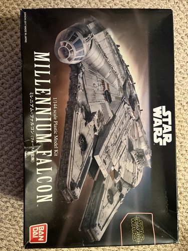 Fine molds 1/72 Star wars Millennium Falcon model kit unassembled