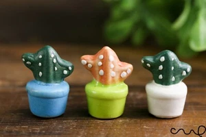 Lindas estatuillas pintadas a mano de cerámica para cactus cactus miniatura al aire libre pequeñas D - Imagen 1 de 7