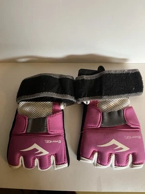 Everlast Women's Everstrike Training Gloves Size Large - Image 1 of 3