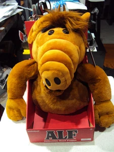 Kidrobot Alf Collectible Hand Puppet Target Exclusive NECA NIB - Picture 1 of 8