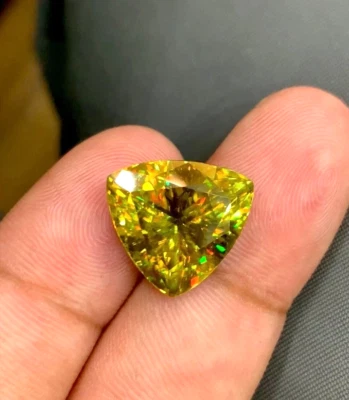 4+ Carat Natural Full Fire Sphene Titanite Trillion Shape Gemstone For Jewellery - Image 1 of 3