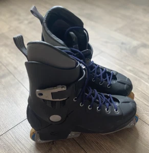 RB Rollerblade Pattino in linea aggressivo taglia US 7,5 nero vintage - Foto 1 di 24