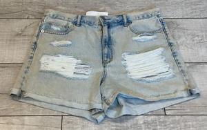 American Eagle Boyfriend Shorts Size 12 Ripped Denim Light Wash High Rise Beach - Picture 1 of 14