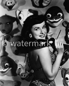 Vintage 1950s Halloween Pin-Up – Hollywood Actress 8x10 Photo Reprint - Picture 1 of 1