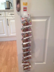 Lego Minifiguras Serie 6 Sin Abrir Sellado Aleatorio Misterio Bolsos Ciegos Paquetes x12 - Imagen 1 de 3