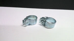 Abrazaderas de escape Kawasaki KZ1000 Z1-R nuevas FABRICANTE DE EQUIPOS ORIGINALES 92037-180 (juego número 2) - Imagen 1 de 1
