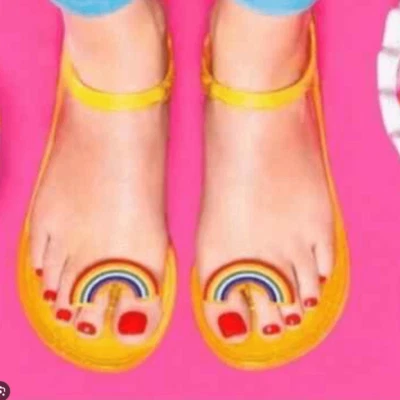 Katy Perry Mujer Sandalias Zapatos Geli Arco Iris Brillo Jalea Verano Orgullo Amarillo 5 Foto 1 de 4