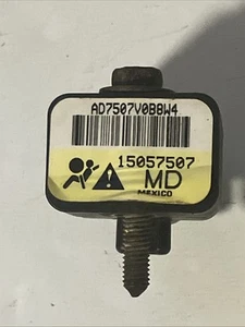 2003-04 Chevrolet Silverado/GMC Sierra FRONT Sensor 15057507 Genuine OEM - Picture 1 of 7