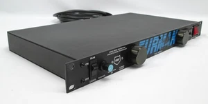 Rack Mount FURMAN PL8 SERIES II 9-Outlet Power Conditioner / Light Module - Picture 1 of 4