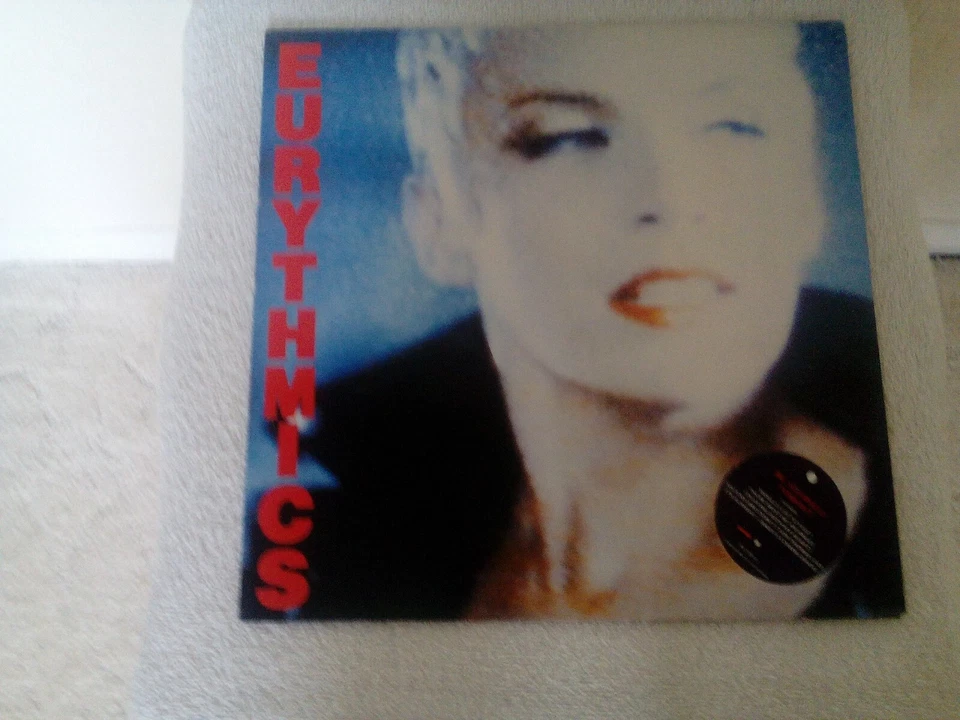 EURYTHMICS.BE YOURSELF TONIGHT.STEREO VYNYL ALBUM.RCA.PL70711-A-B.NR.MINT.1985. - Image 1 of 1
