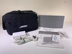 Bose SoundDock 30 Pin iPod Music System - komplett mit Fernbedienung und Tasche - getestet - Bild 1 von 16