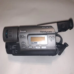 Sony CCD-TR427E PAL Video8 XR Video Camera Camcorder FOR PARTS/REPAIR - Picture 1 of 7