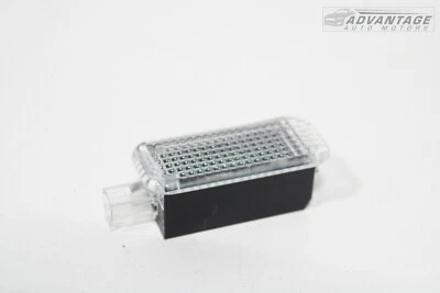2015-2018 AUDI A8L FRONT OR REAR DOOR PANEL COURTESY PUDDLE LIGHT LAMP OEM - Image 1 of 4