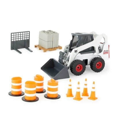 Juego de minicargadora Tomy 1/16 Big Farm Bobcat S450 con accesorios 47259 Foto 1 de 2