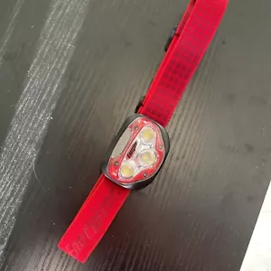 Energizer Vision Headlight 100 Lumens LED Headlamp Red 3 Modes - Picture 1 of 3
