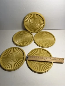 Vtg Tupperware Yellow Gold 5 Replacement Lids Approx 6.5 “ Diameter - Picture 1 of 4