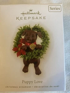 Hallmark Andenken Ornament 2009 Welpenliebe 19. in Serie Schokolade Labrador Hund - Bild 1 von 8