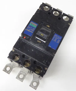 Mitsubishi 300A NF400-CS  3 Phase 3 pole  MCCB No-Fuse Breaker 300 Amp - Picture 1 of 6
