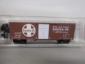MICROTRAINS~ #73040-AT & SF~40'BOXCAR #39834~ N-SCALE - Picture 1 of 4