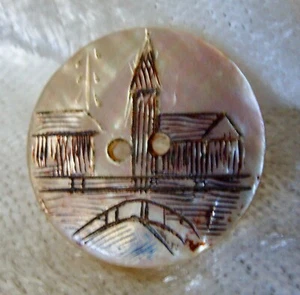 ANTIQUE ETCHED VILLAGE SCENE CARVED SHELL BUTTON - Picture 1 of 4