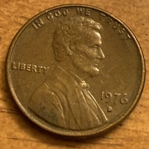 1976 D Lincoln Penny Filled Mint Mark (J14) - Picture 1 of 3