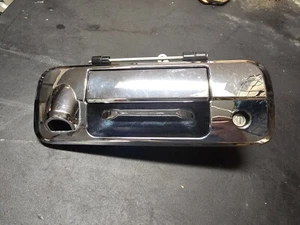 Toyota Tundra 2007-13 cromo manija de puerta trasera con orificio para cámara 69090-0c050 AU - Imagen 1 de 3