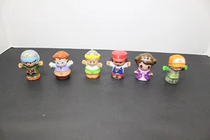 6 Different Fisher Price Little People Figurines - Picture 1 of 13