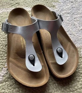 Birkenstock Damen Zehenstegsandalen Gizeh Silver Birko-Flor Größe 37 US 6 schmal Neu mit Etikett - Bild 1 von 4