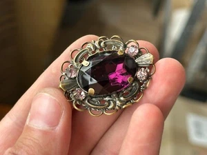 Vintage Brooch red / jewelry Soviet - Picture 1 of 9